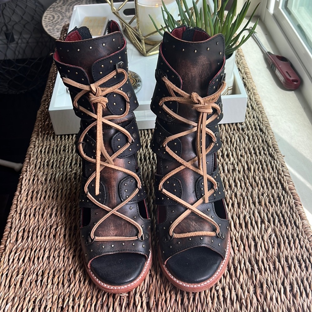 Freebird Brandy -Black boots size 10